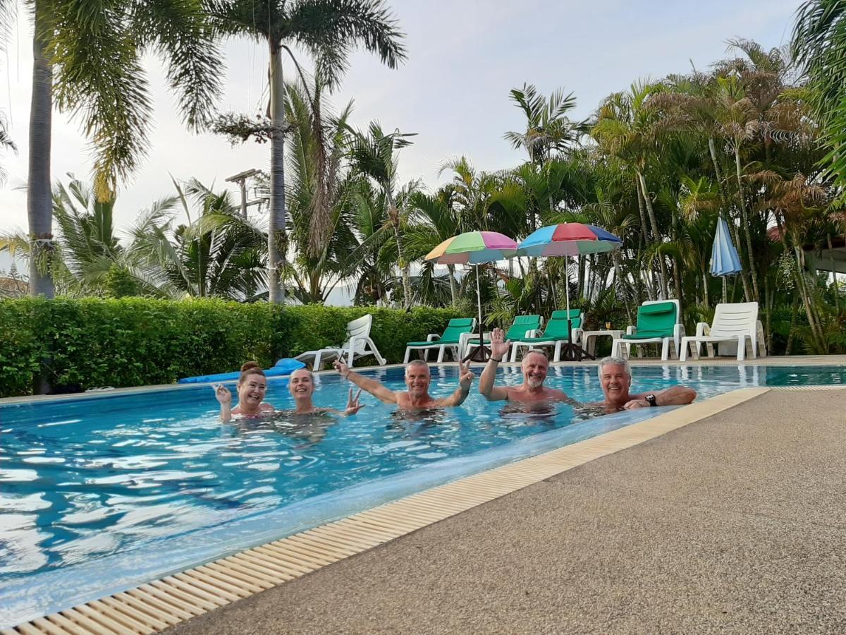 D&K Smiley Phuket Resort Rawai Eksteriør bilde