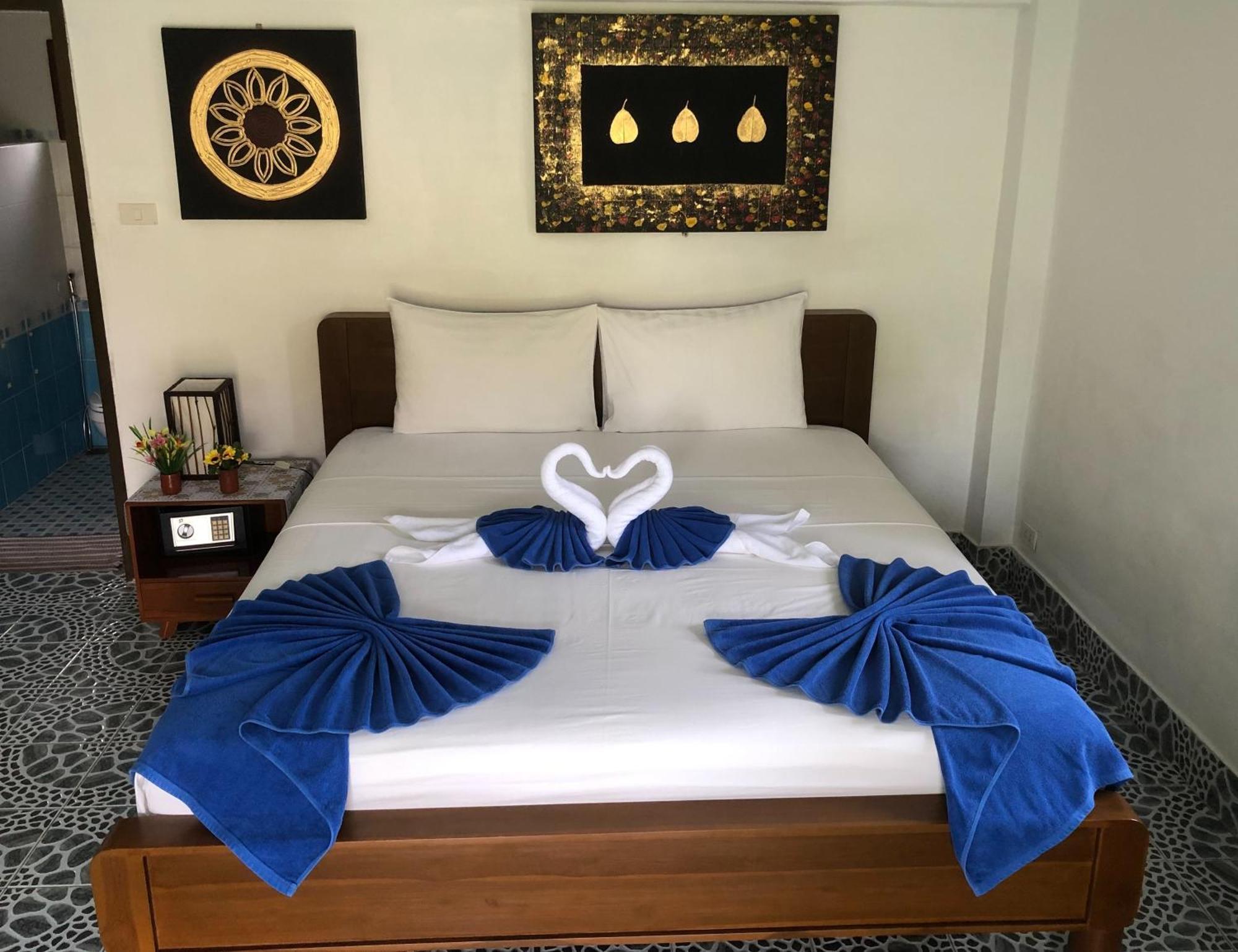 D&K Smiley Phuket Resort Rawai Eksteriør bilde